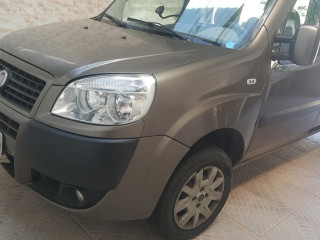 Doblo Attractive 1.4 Flex 5p 5l - 2011/2012